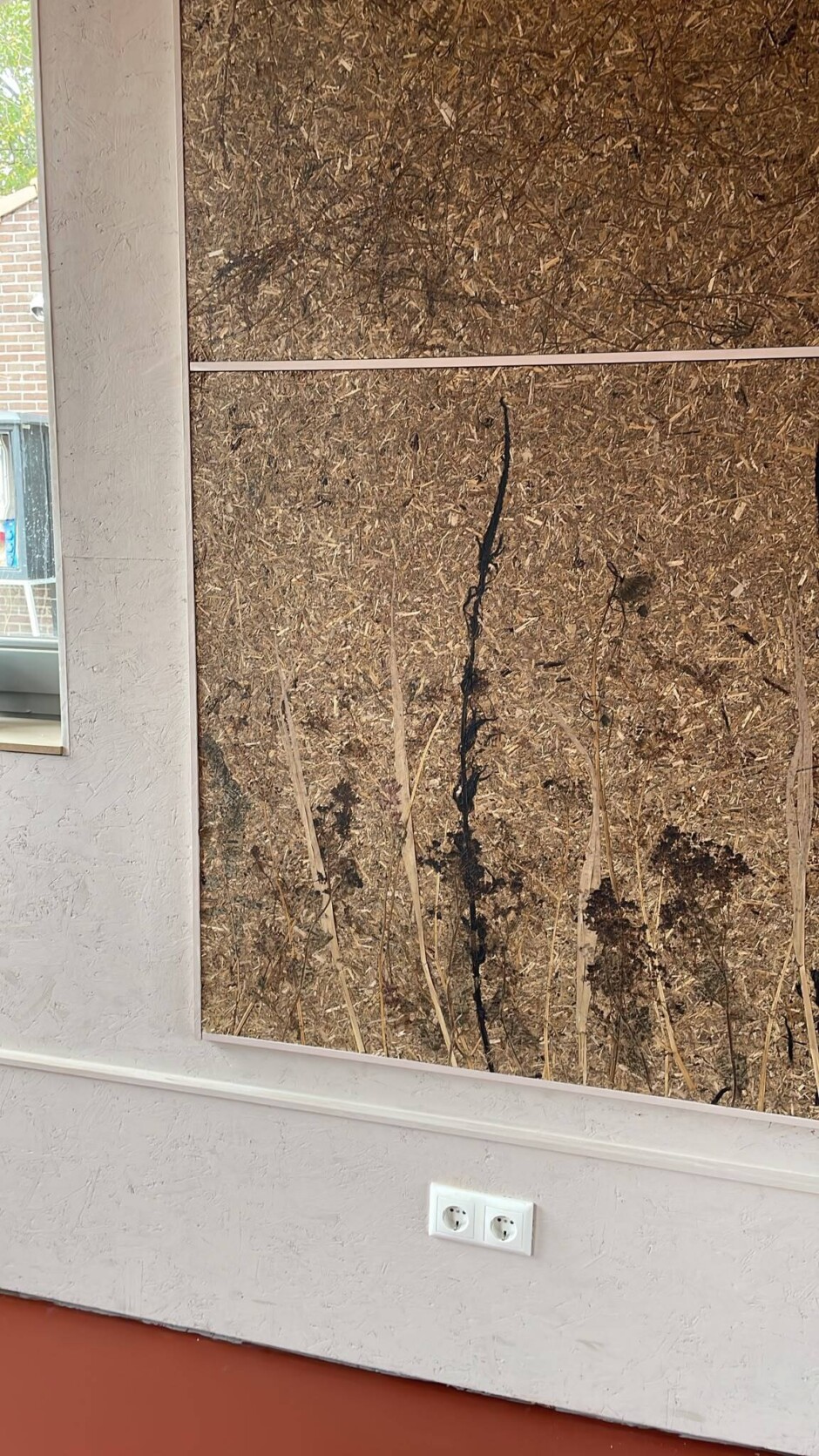 Detail van  lisdodde platen in de educatieve ruimte bij de Historische Tuinderij Lent Warmoes