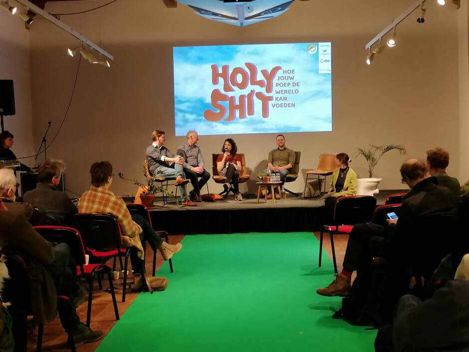 Documentaire Holy Shit in de Kanselarij te Leeuwarden Foto Niek van Duijvenvoorde