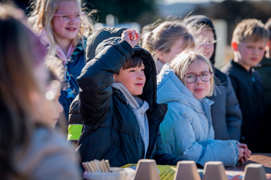 Leerlingen tijdens workshop zaaien | Foto: Bjorn Hendriks