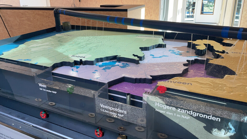 Het Veenmobiel van Wetterskip Fryslan Foto Desiree Schouten